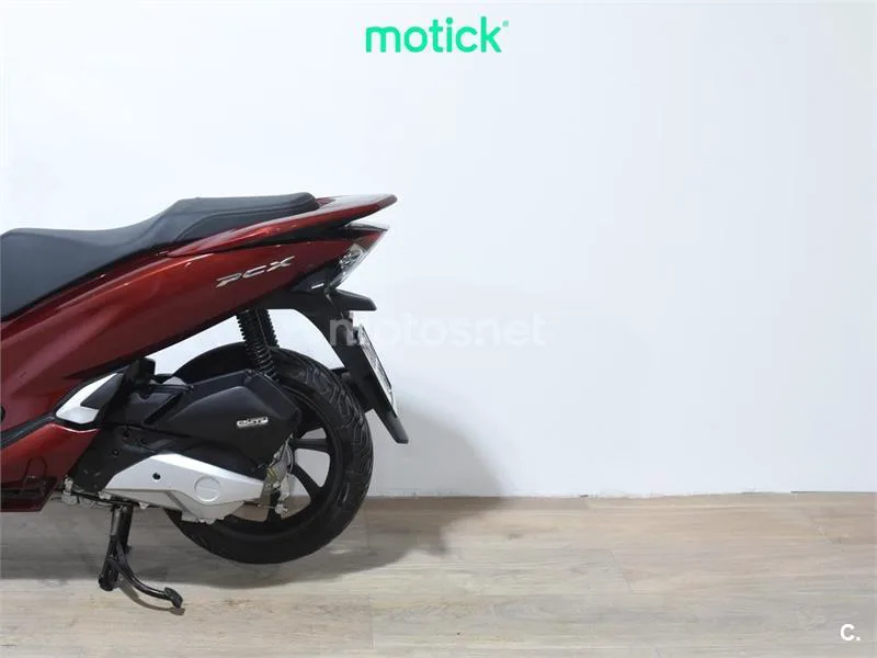 Honda PCX 125 – Vista 9