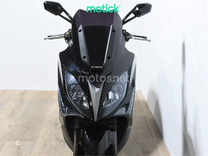 Kymco Xciting 400 – Vista 11