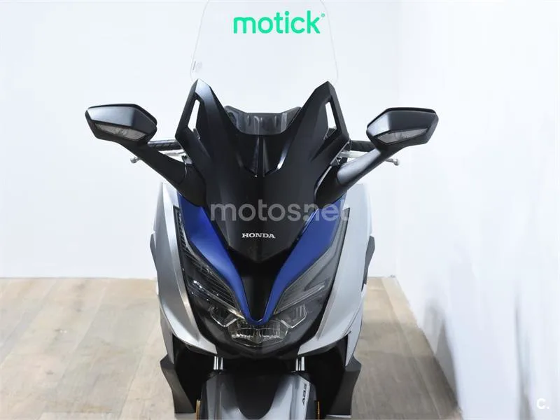 Honda Forza 125 – Vista 11