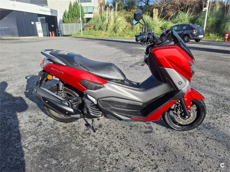 Yamaha NMAX – Vista 7