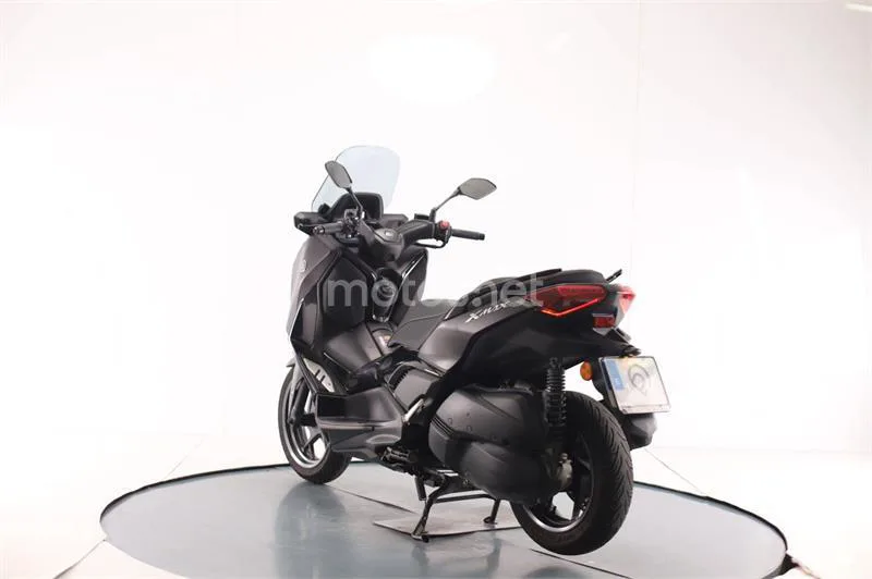 Yamaha XMAX 300 – Vista 3