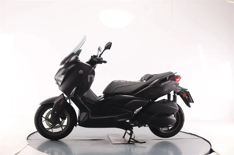 Yamaha XMAX 300 – Vista 4