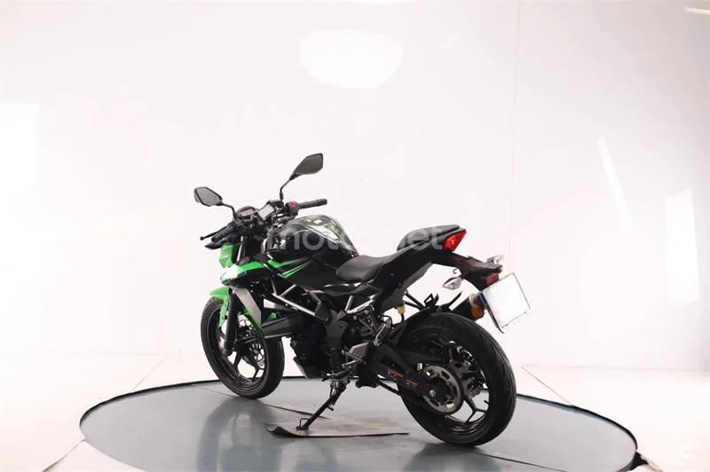 Kawasaki Z125 – Vista 3