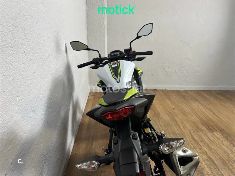 Kawasaki Z125 – Vista 6
