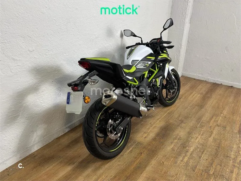 Kawasaki Z125 – Vista 10
