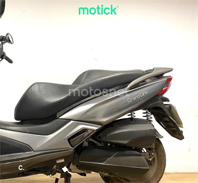 Kymco Grand Dink 300 – Vista 9