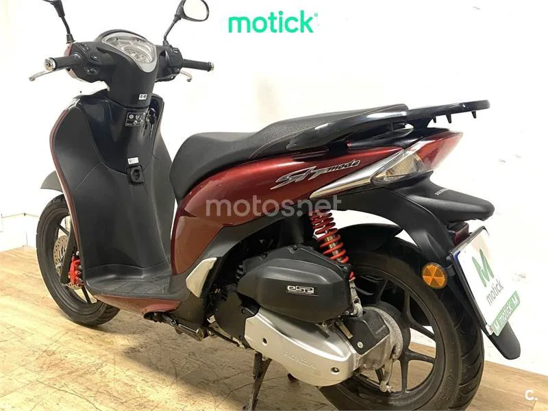 Honda SH 125i – Vista 9