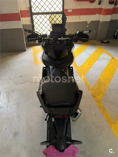 Honda X-ADV – Vista 3