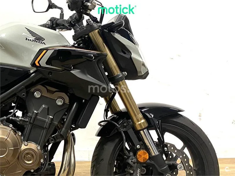 Honda CB 500 F – Vista 3