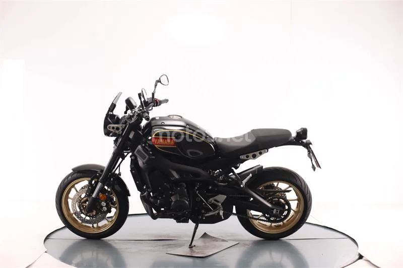 Yamaha XSR 900 – Vista 4