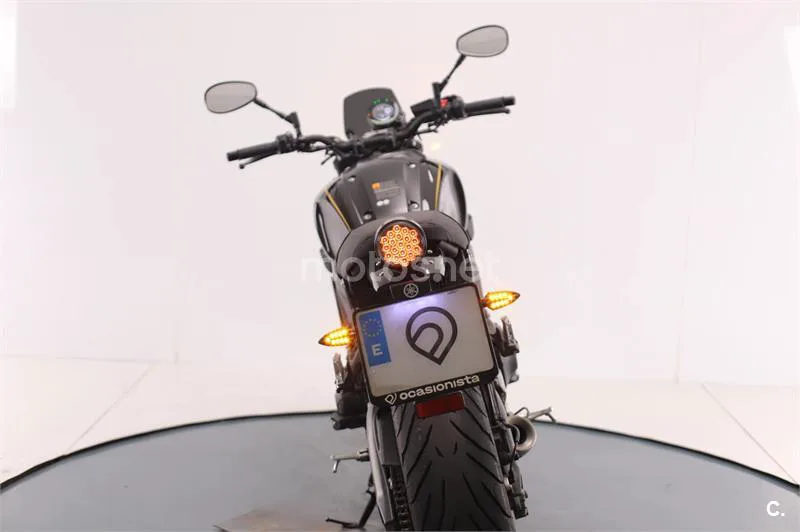 Yamaha XSR 900 – Vista 9