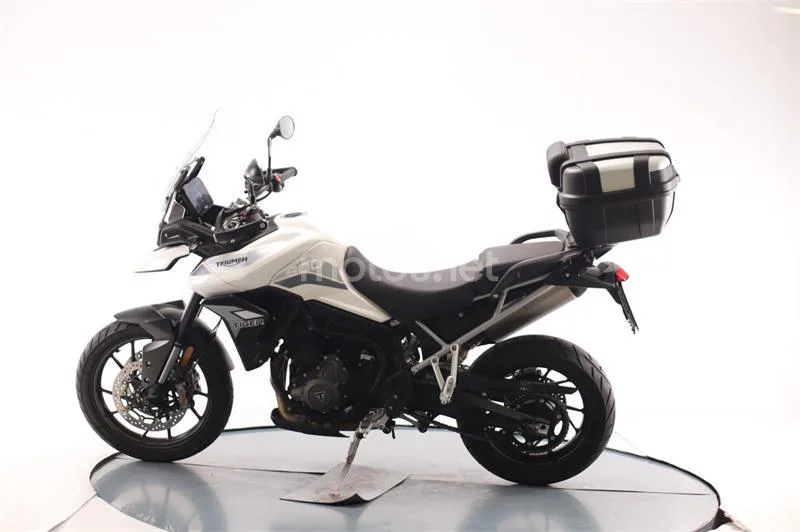 Triumph Tiger 900 – Vista 4
