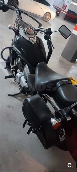 Honda Shadow VT 125 C – Vista 5