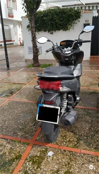 Honda PCX 125 – Vista 6