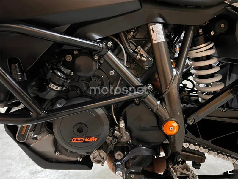 KTM 1290 Super Adventure – Vista 76