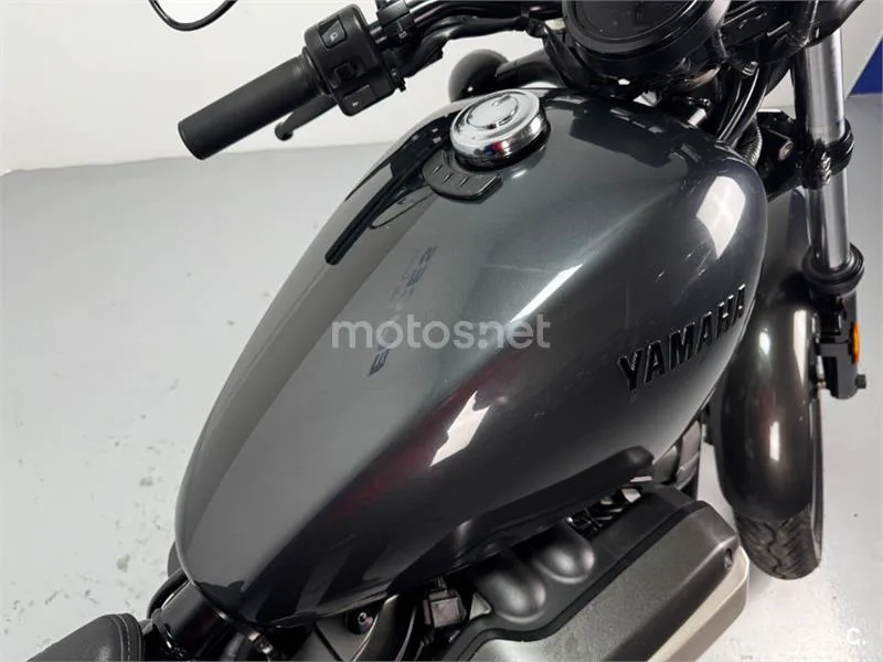 Yamaha XV 950 R – Vista 9