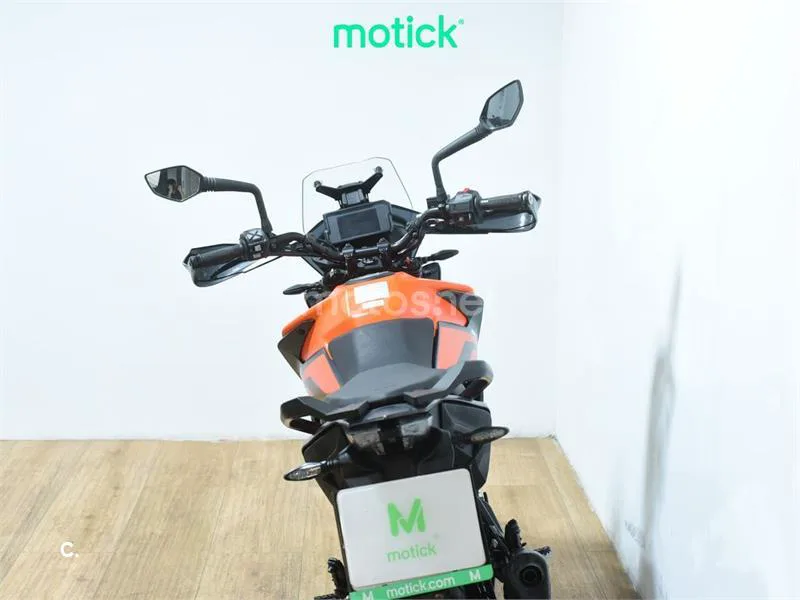 KTM 390 – Vista 6