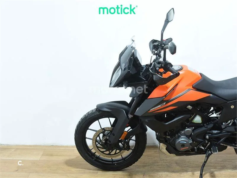 KTM 390 – Vista 8