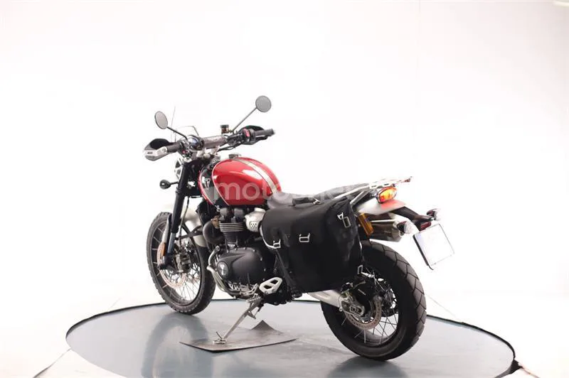Triumph Scrambler 1200 – Vista 3