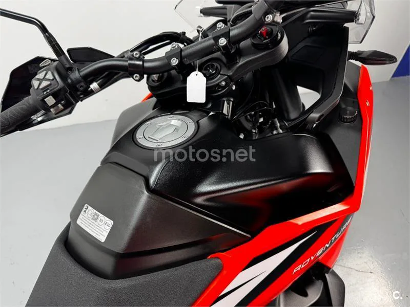 KTM 890 – Vista 10