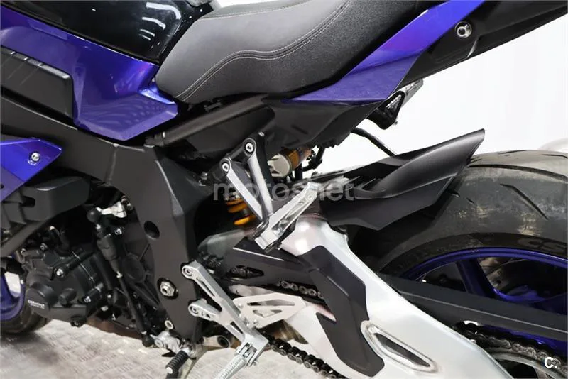 Yamaha MT-10 – Vista 14