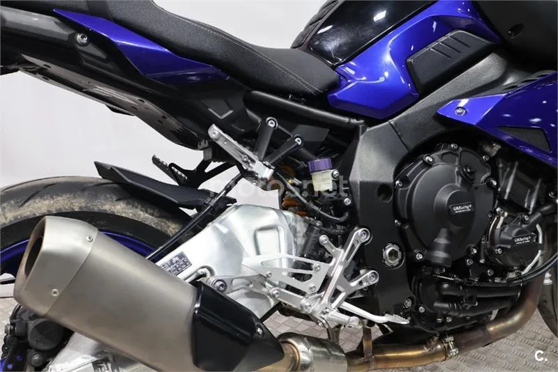 Yamaha MT-10 – Vista 15