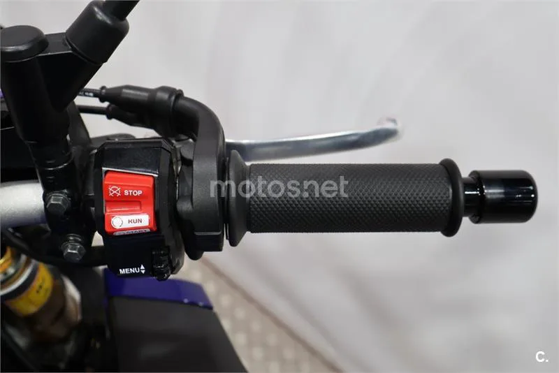 Yamaha MT-10 – Vista 9