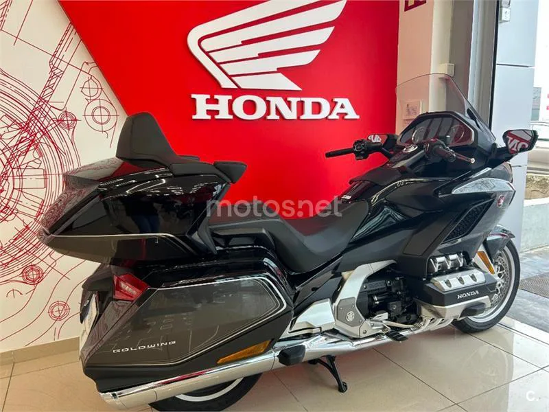 Honda Gold Wing – Vista 7
