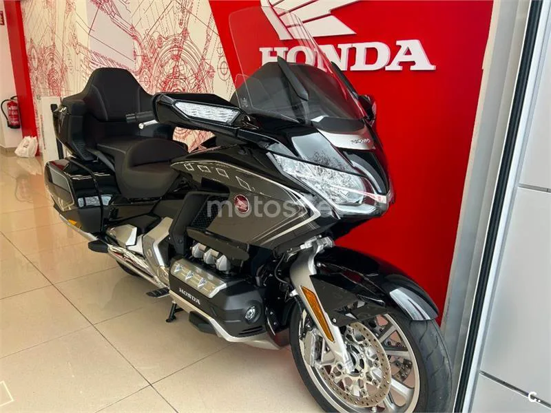 Honda Gold Wing – Vista 8