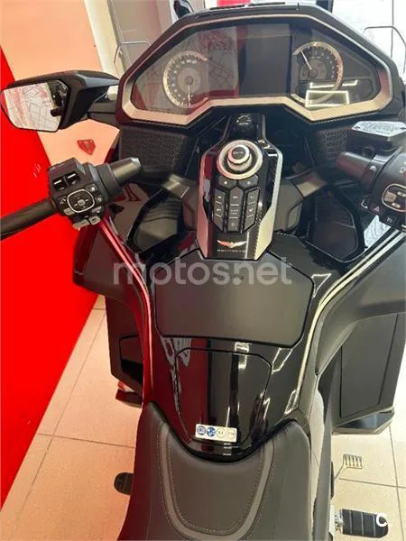 Honda Gold Wing – Vista 10