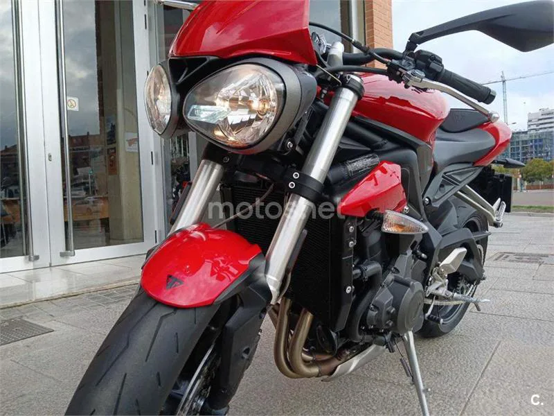 Triumph Street Triple – Vista 9