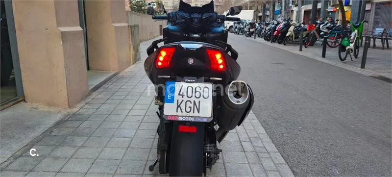 Yamaha TMAX 530 – Vista 11