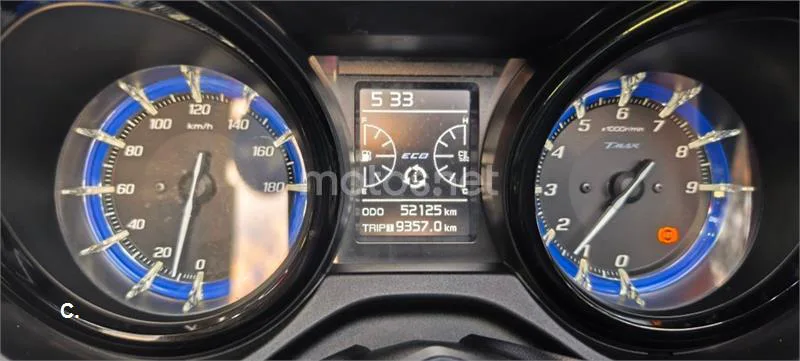 Yamaha TMAX 530 – Vista 13