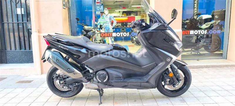 Yamaha TMAX 530 – Vista 17