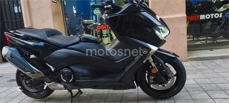 Yamaha TMAX 530 – Vista 25