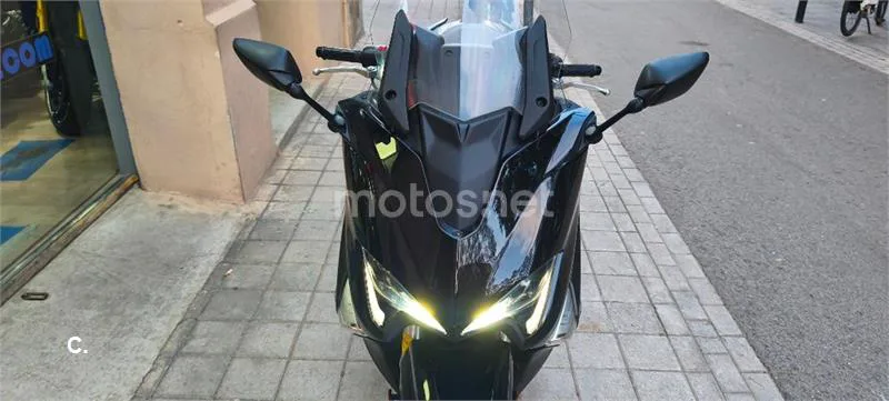 Yamaha TMAX 530 – Vista 47