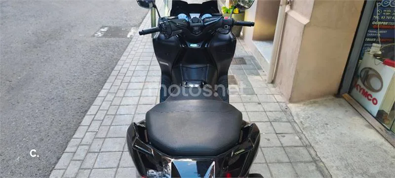 Yamaha TMAX 530 – Vista 50