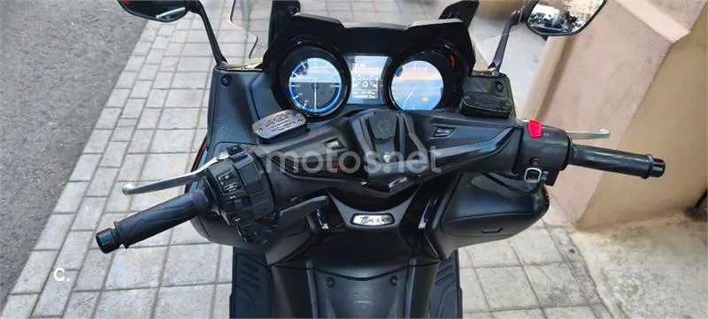 Yamaha TMAX 530 – Vista 53