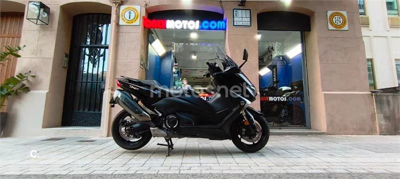 Yamaha TMAX 530 – Vista 7