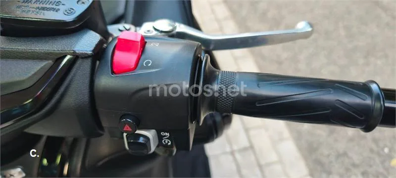 Yamaha TMAX 530 – Vista 10