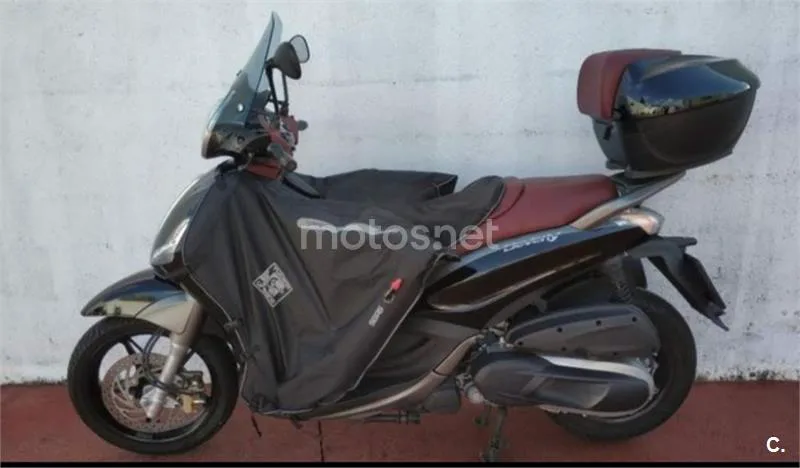 Piaggio Beverly Sport Touring 350 – Vista 7