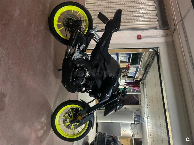 Yamaha MT-03 – Vista 2