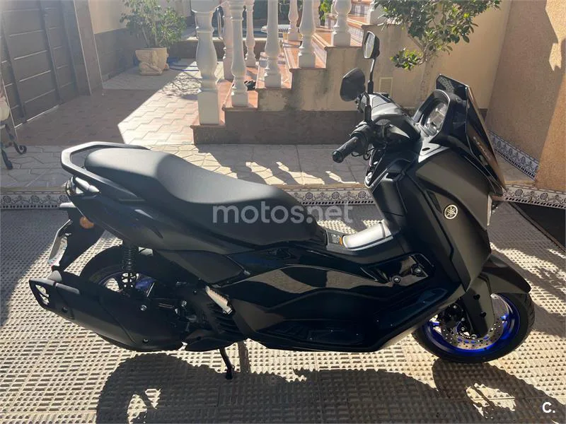 Yamaha NMAX – Vista 4