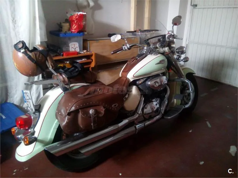 Suzuki Intruder C800 Volusia – Vista 4