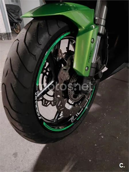 Kawasaki Z 1000 SX – Vista 9