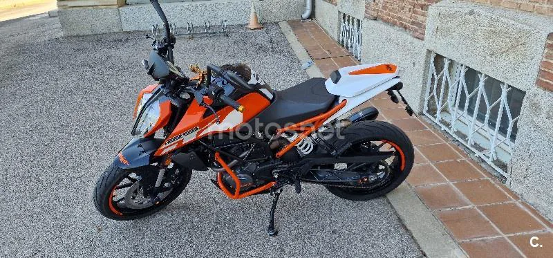KTM 125 – Vista 2