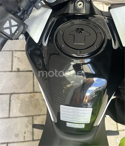 KTM 125 – Vista 10