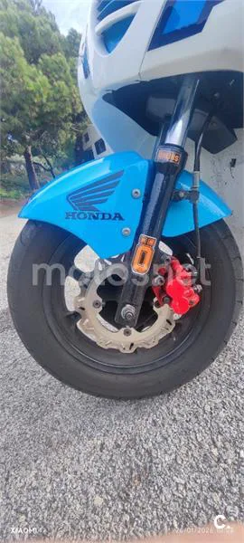 Honda NES 125 – Vista 3