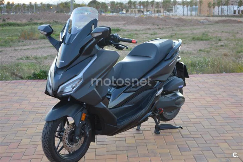 Honda Forza 350 – Vista 2