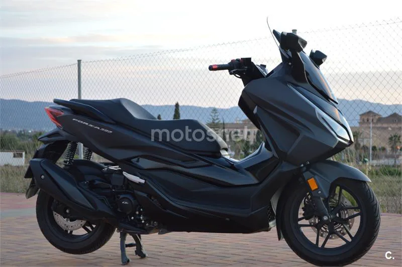Honda Forza 350 – Vista 10